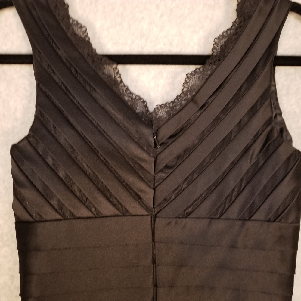 EUC MAY QUEEN Couture U S A Cocktail Dress Size 4 - Picture 8 of 8